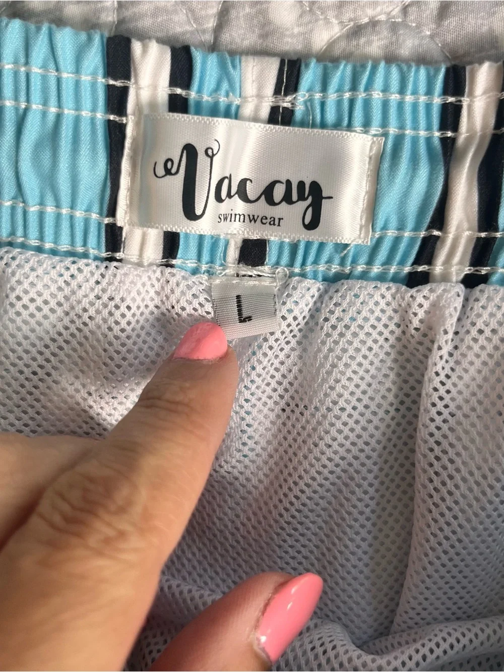 Vacay Swimwear Blue Vertical-Stripe Men's Swim Trunks, size large, 5 inch inseam